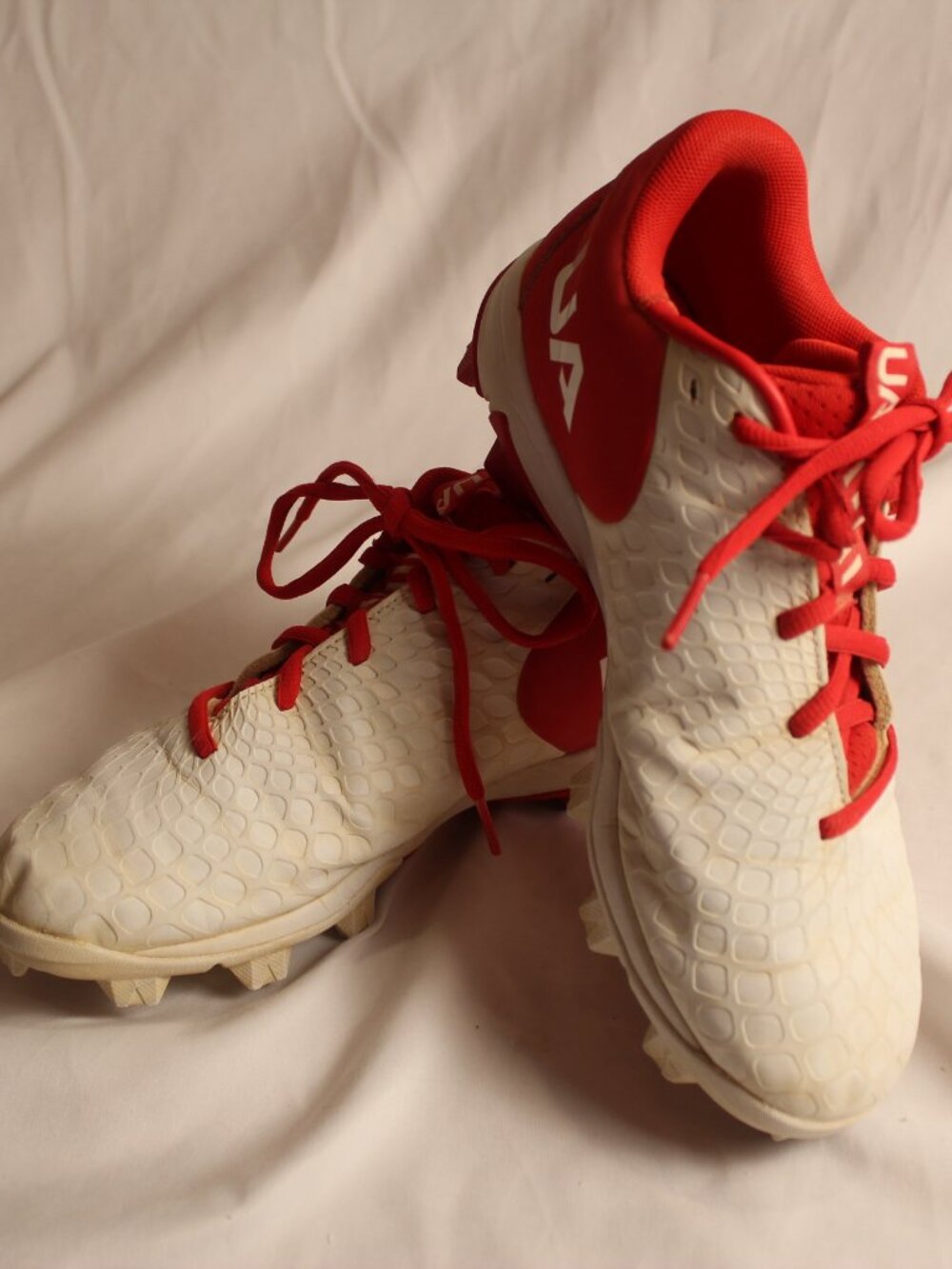 Kids White and Red Athletic Cleats 5.5 Youth